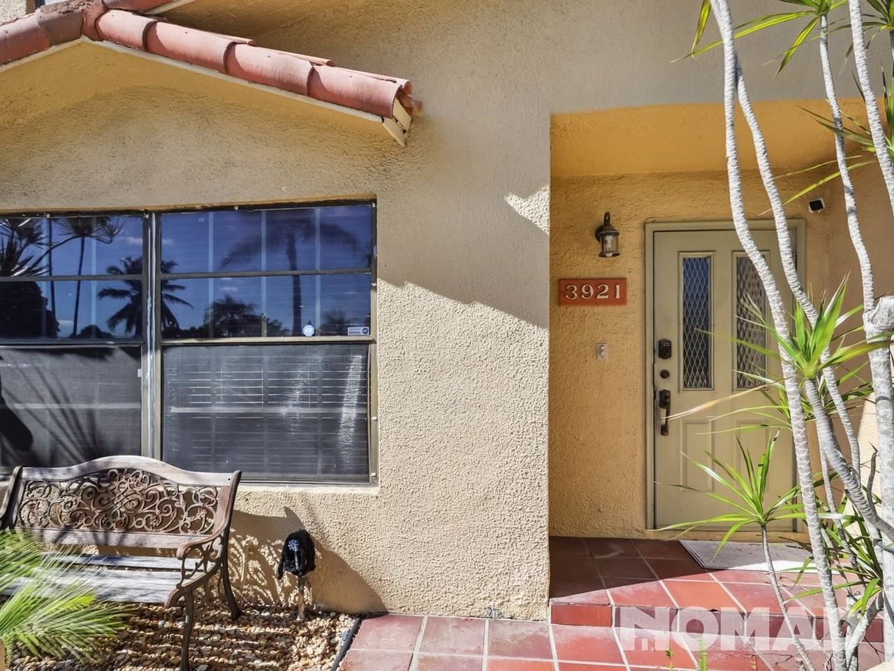 3921 Nw 94th Ave - Photo 2 of 26