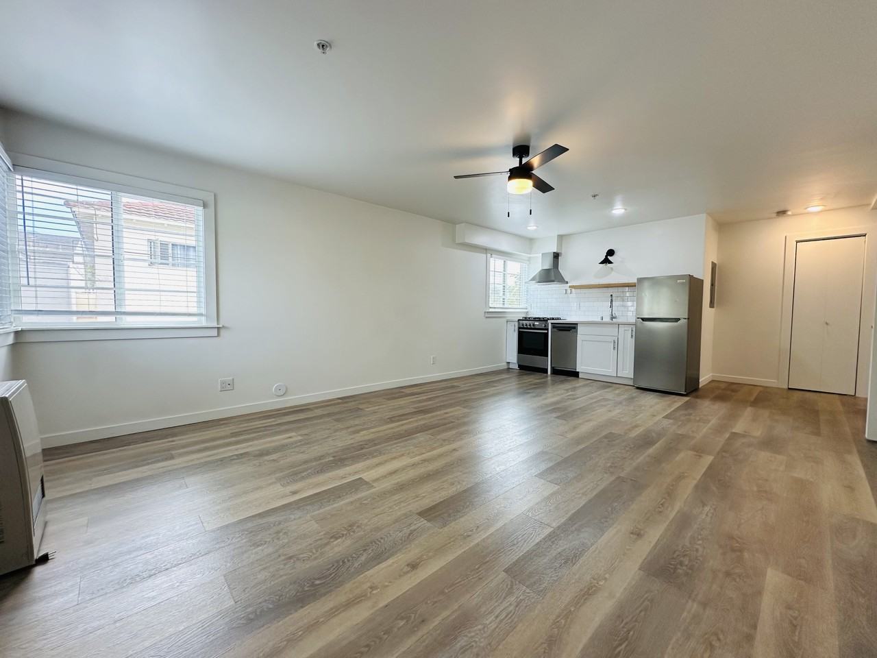 16 West Mission Street - Photo 2 of 5