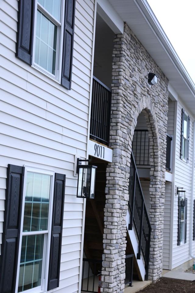 Gateway Apartments - Photo 2 of 4