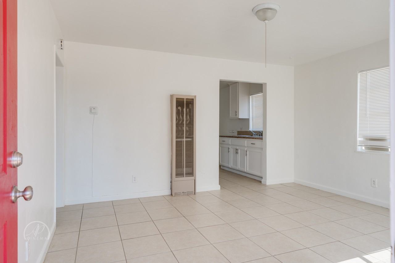 1017 El Tejon Avenue - Photo 2 of 12