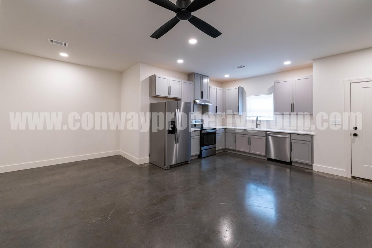 1924 Cambridge Village - Photo 2 of 15