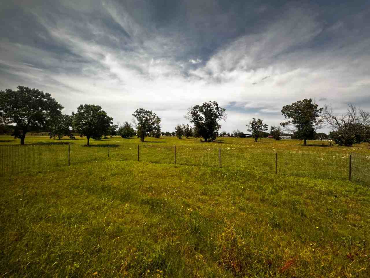 545 Walker Ln - Photo 3 of 25