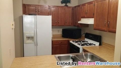 1008 W 66th St - Photo 3 of 11