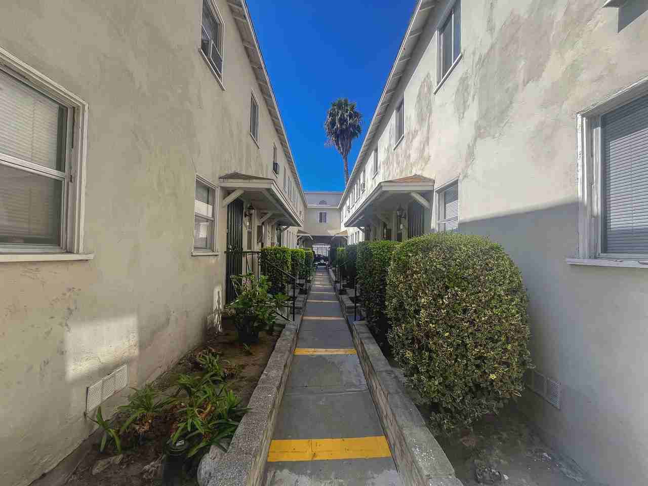 Virginia Apts LLC - Photo 2 of 4