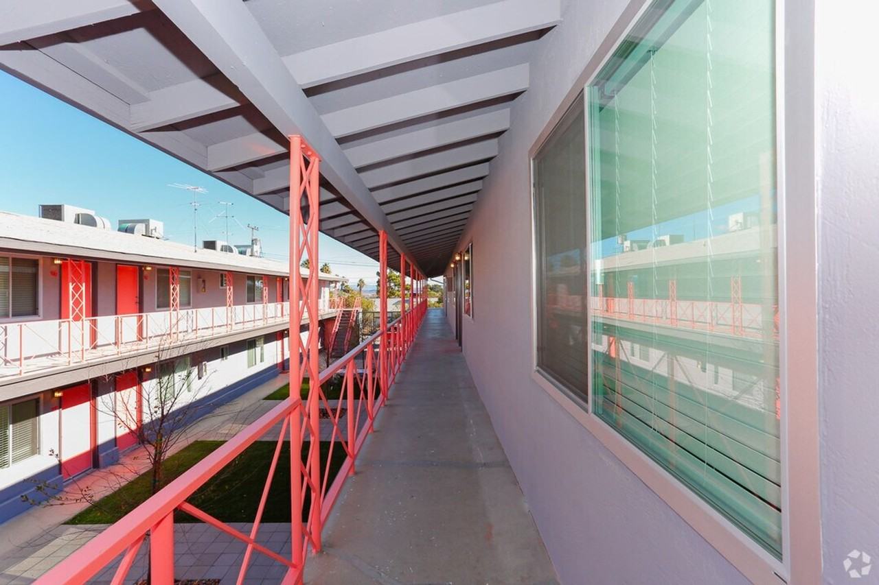 Urban Living in the Heart of Downtown Las Vegas - Photo 3 of 13