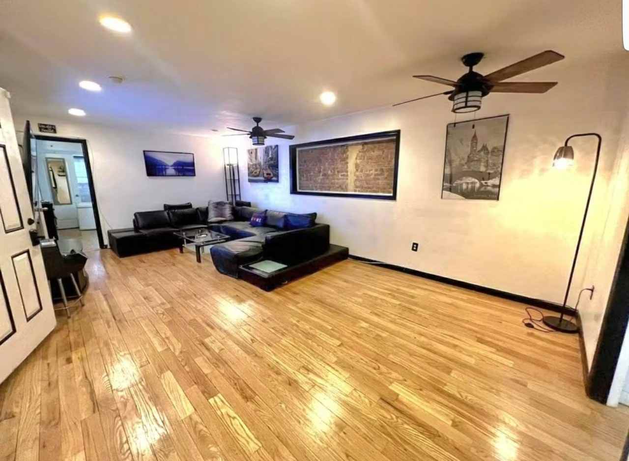 763 Jefferson Ave - Photo 5 of 13