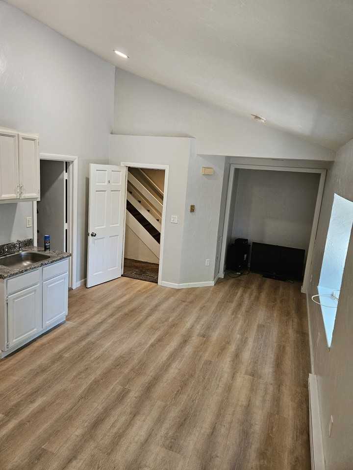 02038 Alpine Row (26) - Photo 2 of 15