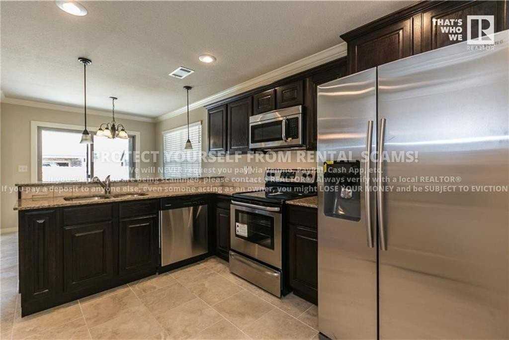 2663 N Miranda Ave - Photo 5 of 14