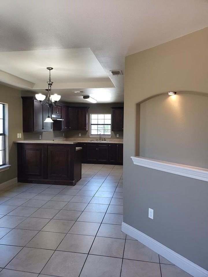 1698 E Rio Grande St - Photo 6 of 18