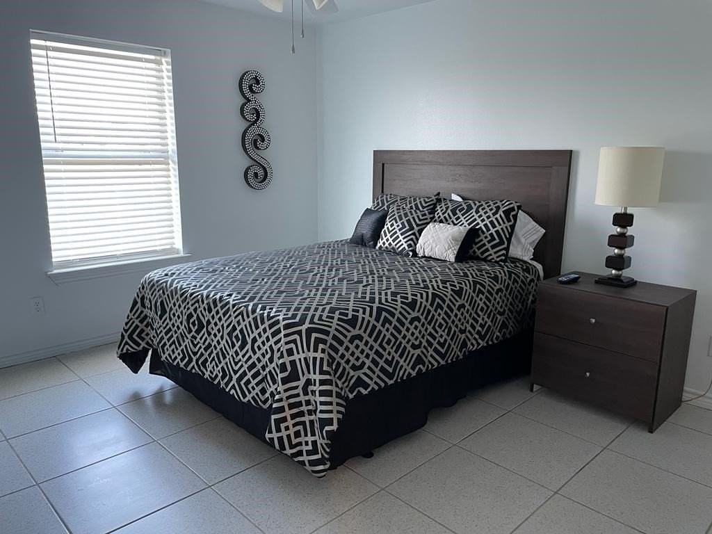 2235 Basswood St - Photo 7 of 14