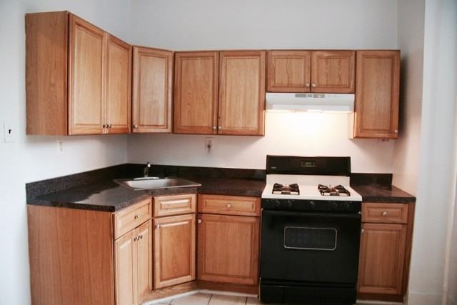 1513 Teller Ave #2 - Photo 2 of 3