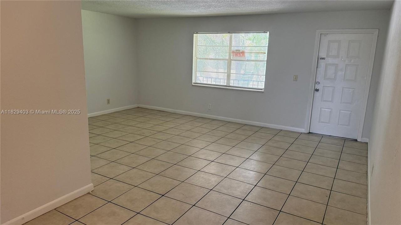 4160 Nw 21st St #215E - Photo 6 of 9