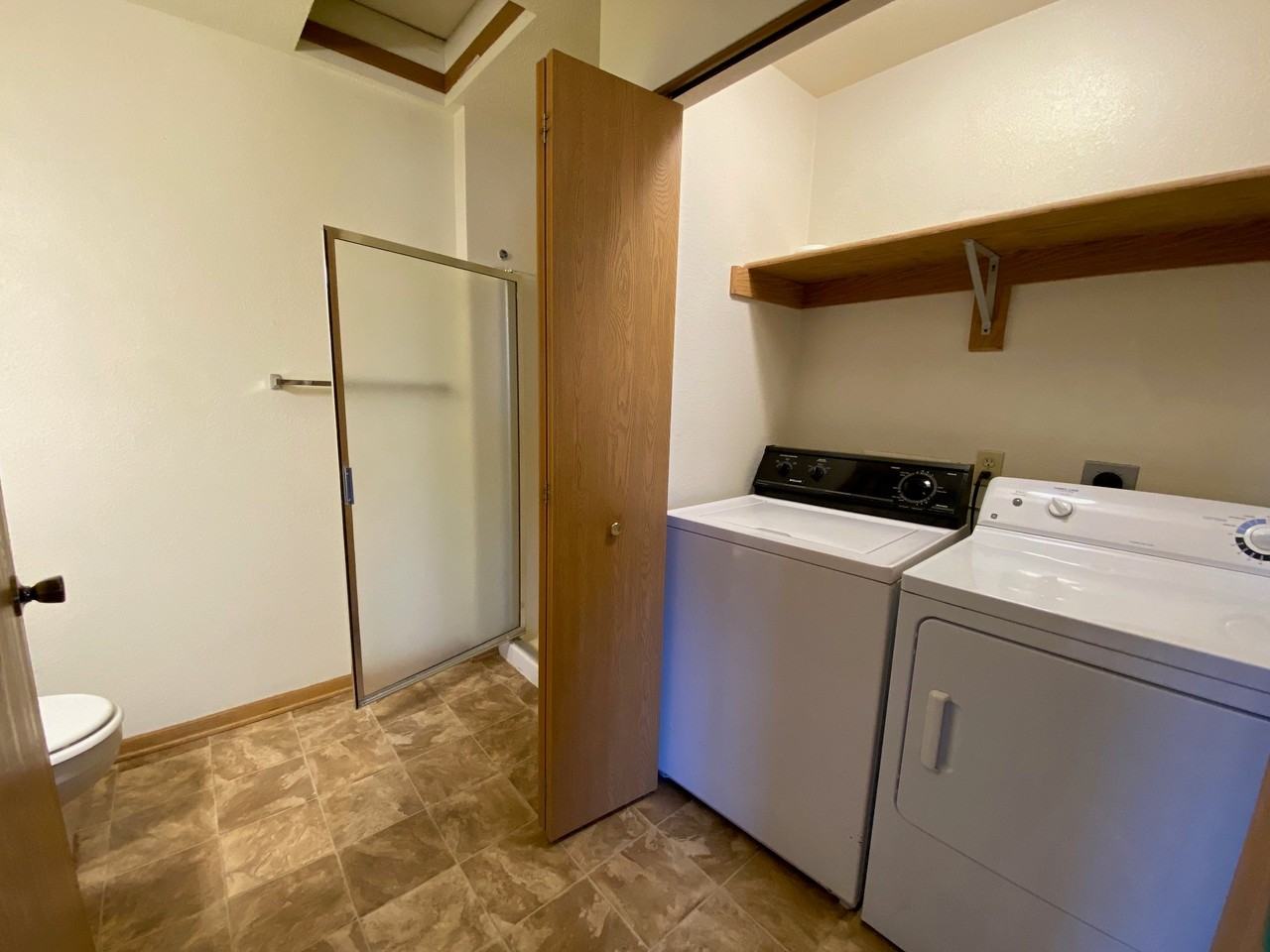 Maplewood Apartments - Photo 2 of 10