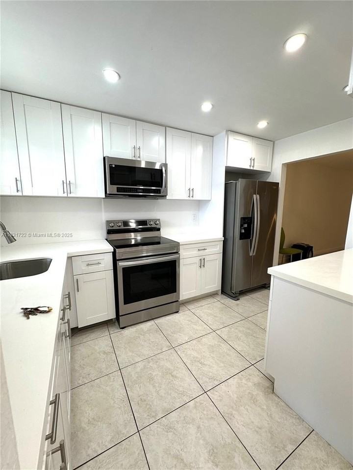 603 S State Road 7 #1D