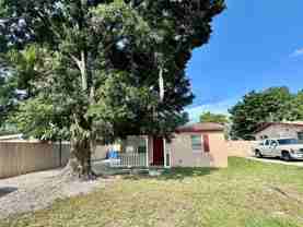 820 Nw 4th Ave - Photo 1 of 1
