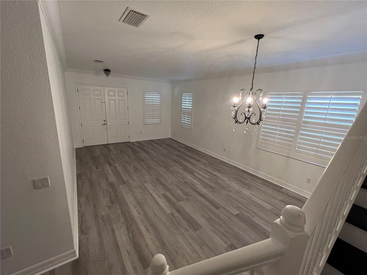 8328 Prestbury Dr - Photo 3 of 19