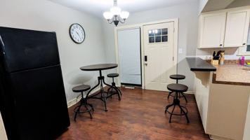 featured image of Craig Ave