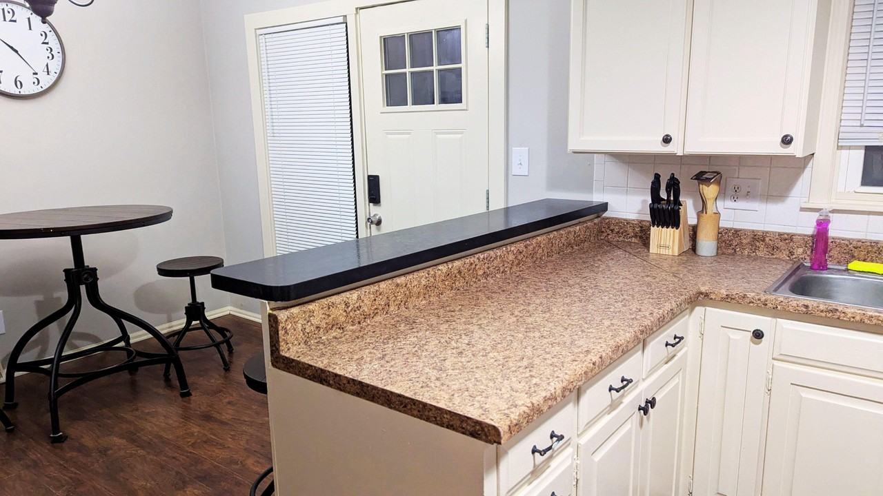 Craig Ave - Photo 3 of 27