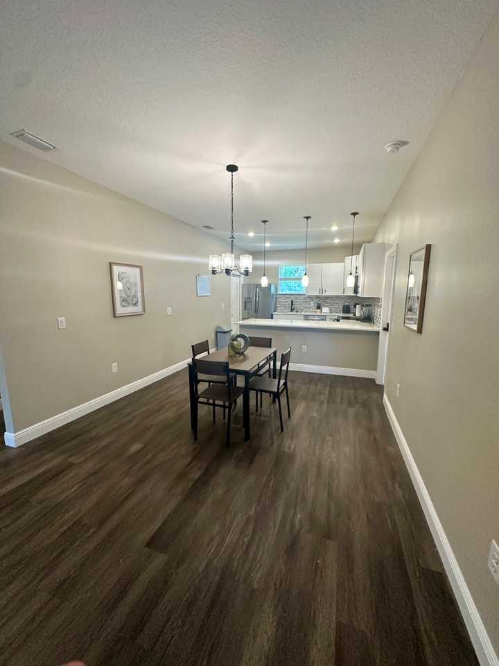 E Cayuga St - Photo 2 of 7