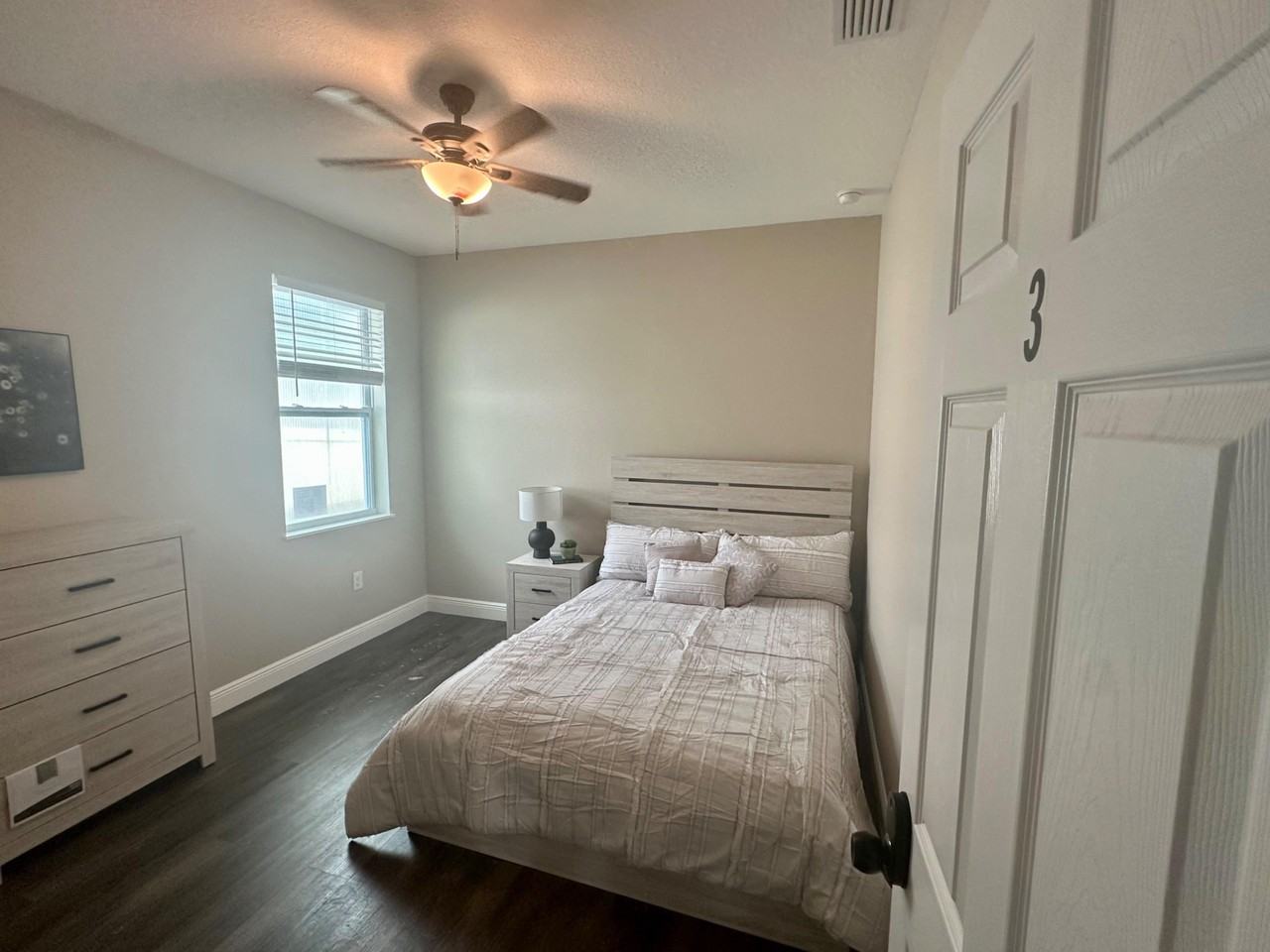 E Cayuga St - Photo 7 of 7