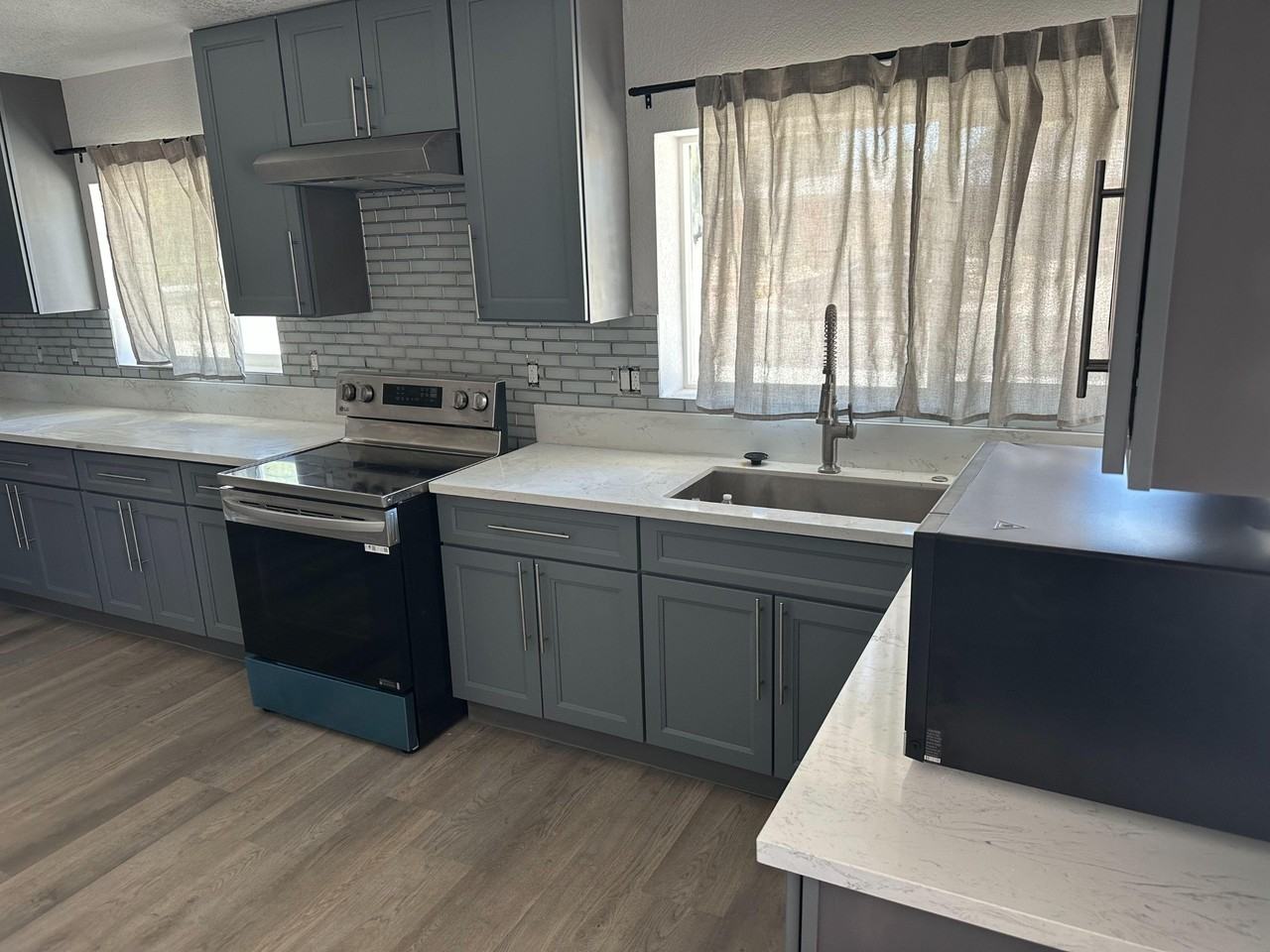 Griffith Ave - Photo 5 of 27