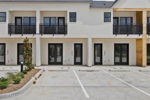 featured image of 1510 Kaliste Saloom Rd #304