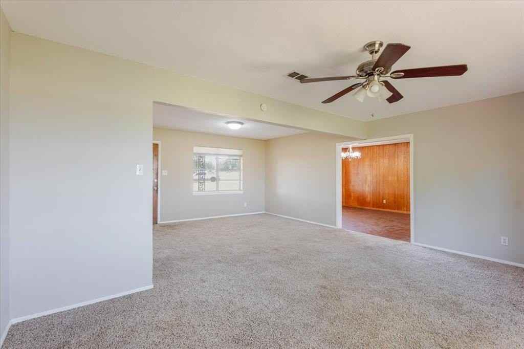 306 Grindstone Rd - Photo 4 of 18