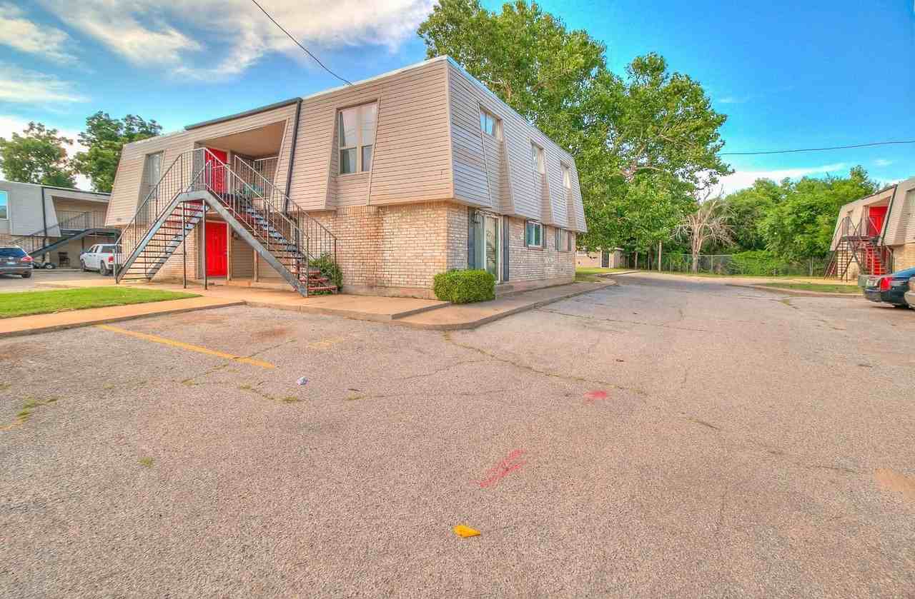 7317 Melrose Ln #D - Photo 2 of 24