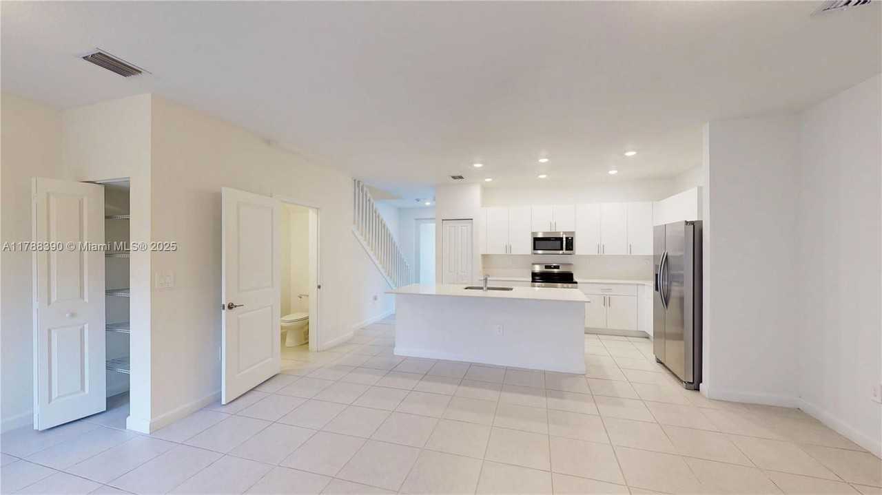 12875 Sw 243rd Ter - Photo 3 of 8