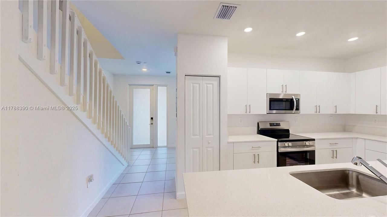 12875 Sw 243rd Ter - Photo 7 of 8