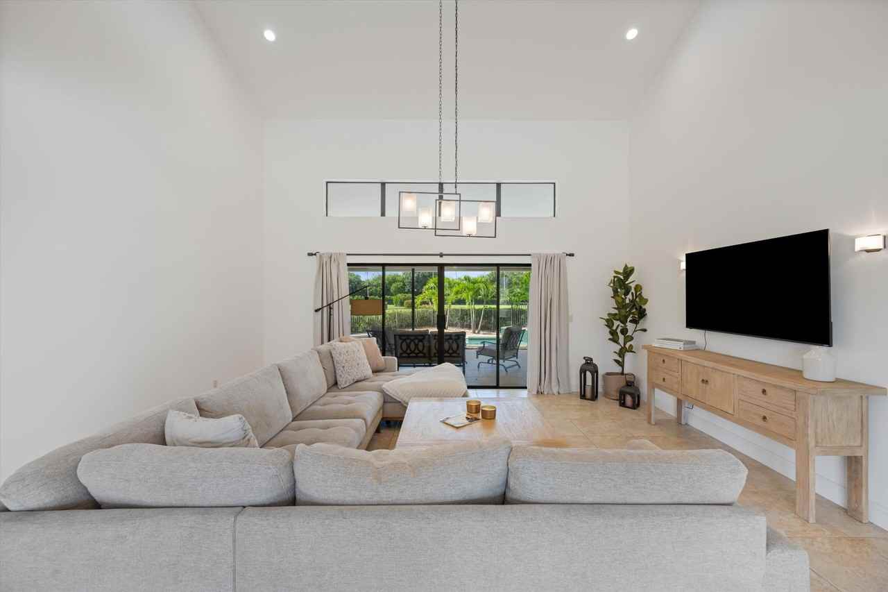 14596 Belmont Trce - Photo 5 of 21