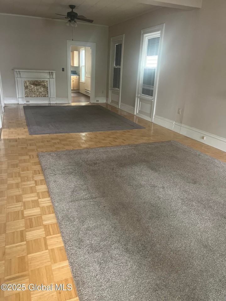 627 4th Ave - Photo 3 of 14