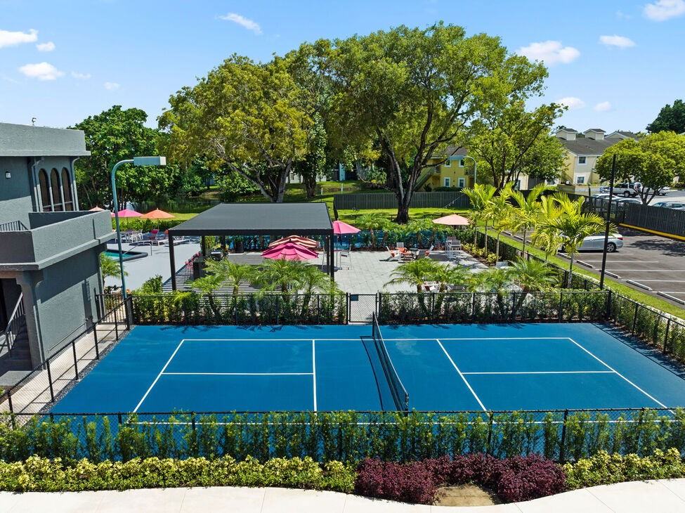 4108 North Pine Island Road - Photo 5 of 8