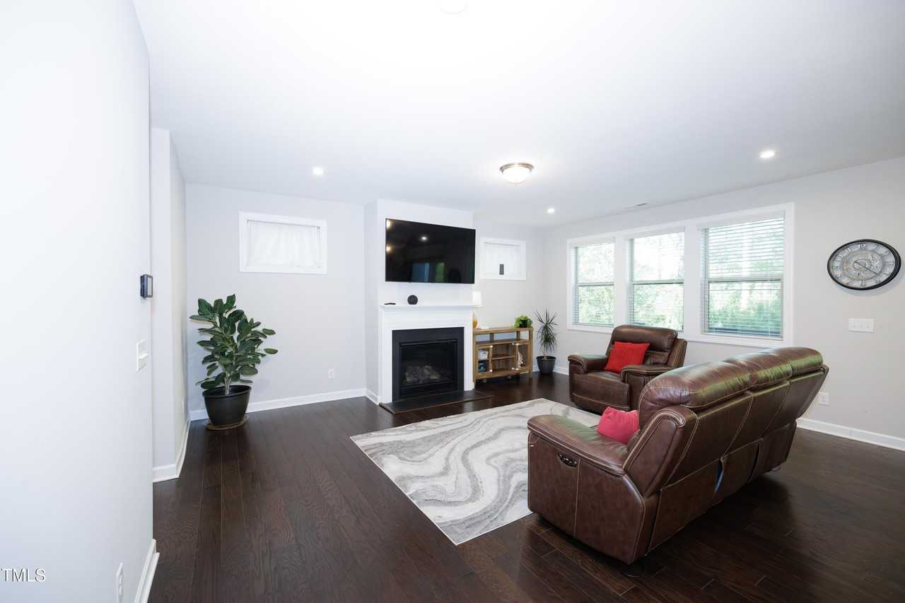 2123 Gregor Overlook Ln - Photo 7 of 22