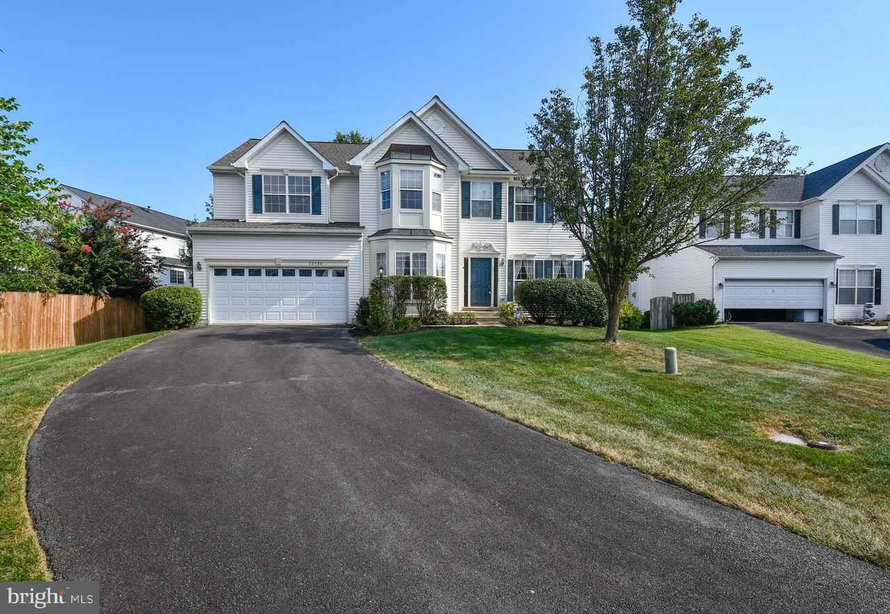 12508 Chippenham Ct - Photo 2 of 48