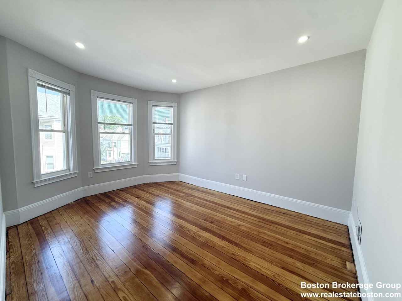 71 Saxton St #3 - Photo 3 of 11