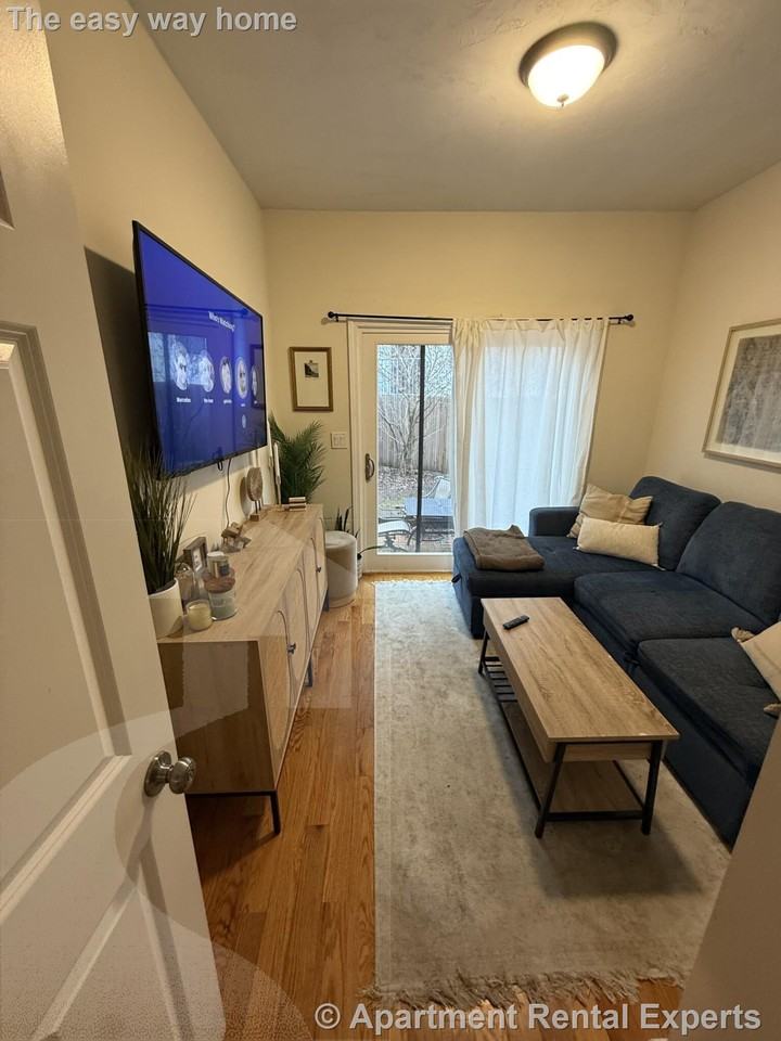 58 Medford St #1 - Photo 6 of 16