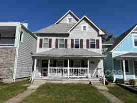 2114 Woodlawn Ave - Photo 1 of 1