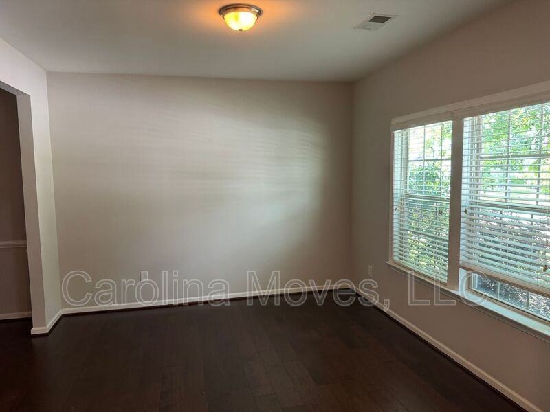 14 Chadmore St - Photo 3 of 27