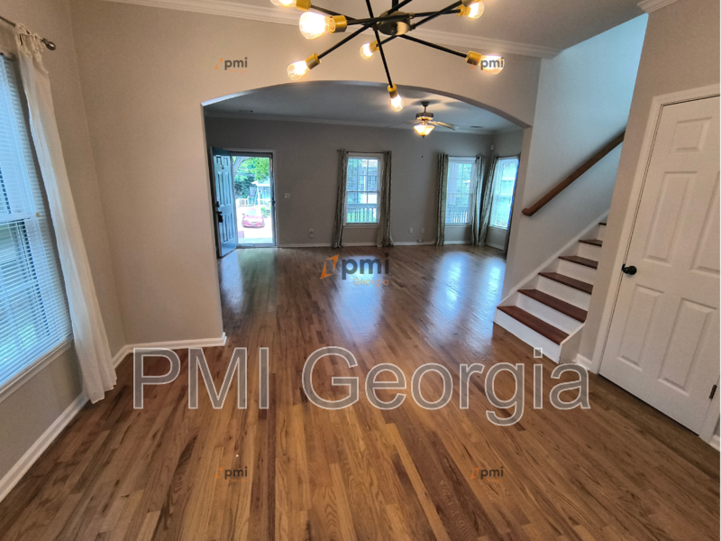 149 Richmond St Se #SE - Photo 3 of 14