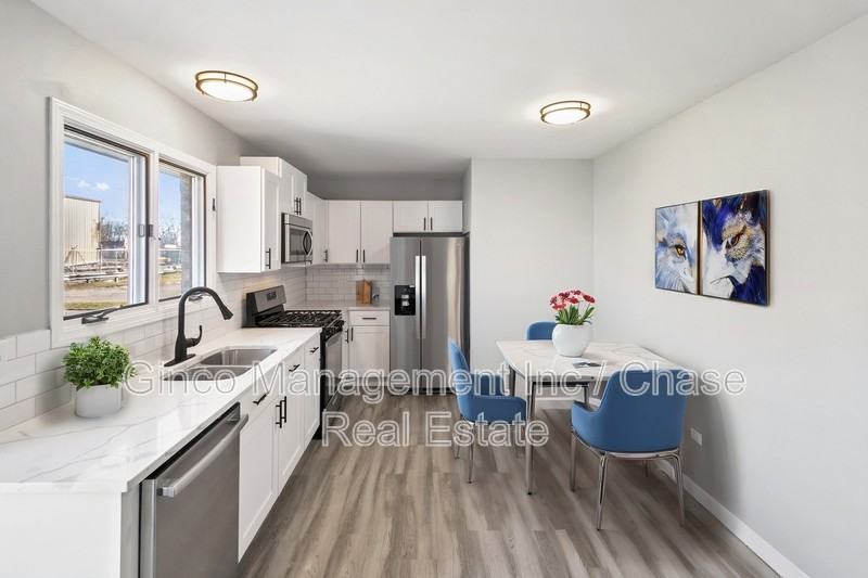 922 E 155th St - Photo 3 of 10