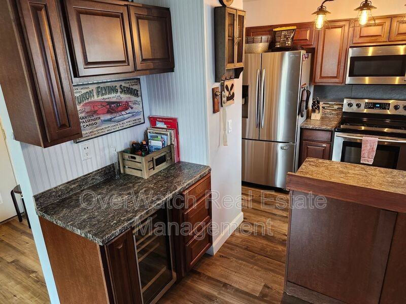 6329 E 32nd Ave #2 - Photo 5 of 18