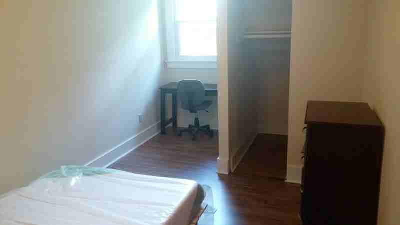 131 Dell St - Photo 4 of 4