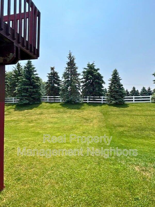 3780 Timberlake Ct Se - Photo 2 of 19