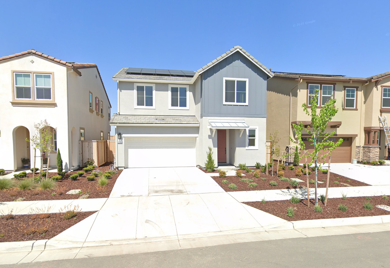 2125 Delta View Ave - Photo 2 of 19