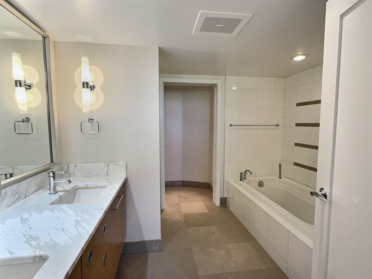 1177 Queen St #703 - Photo 6 of 32