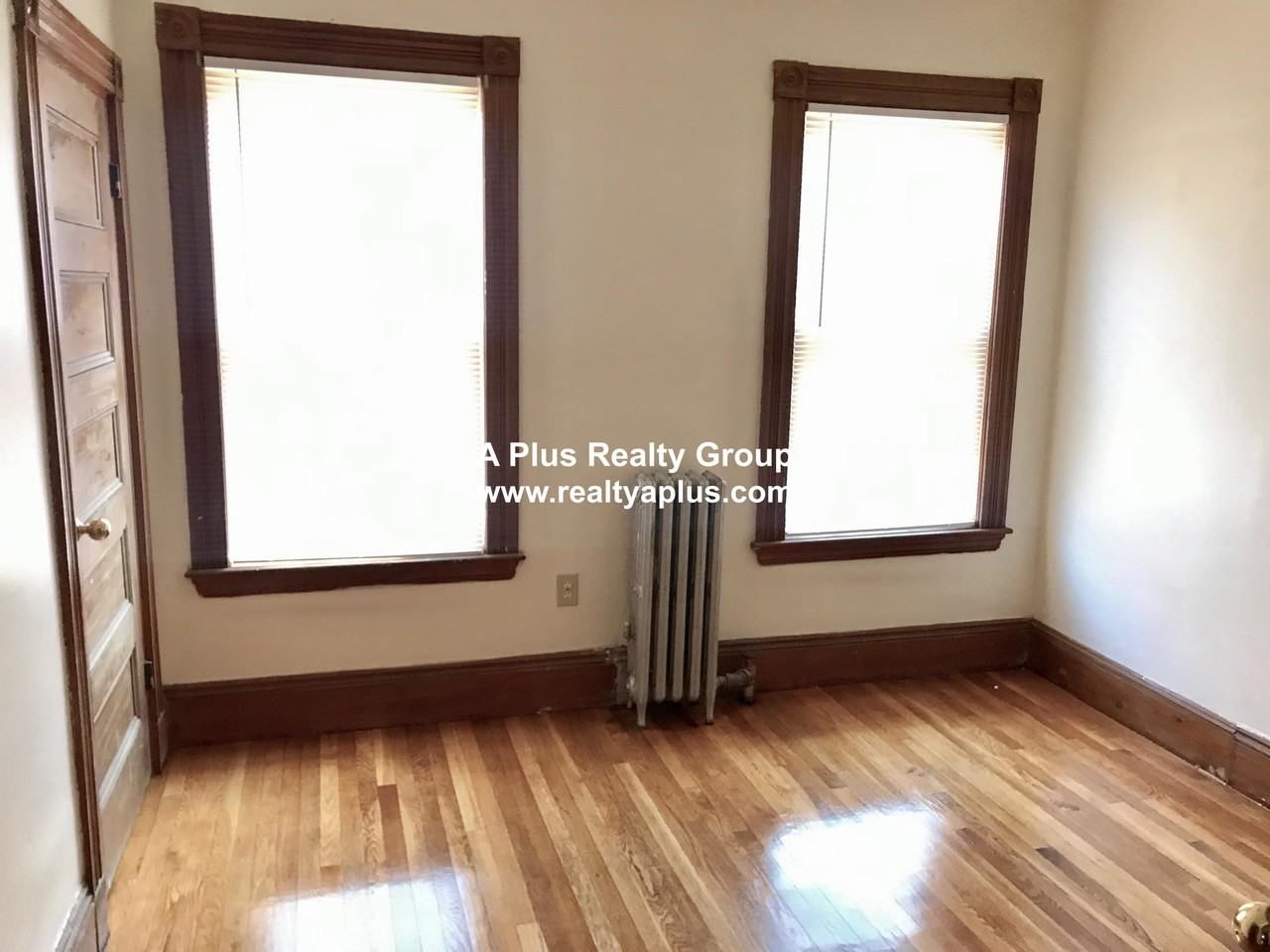 Centre St #2 - Photo 4 of 19