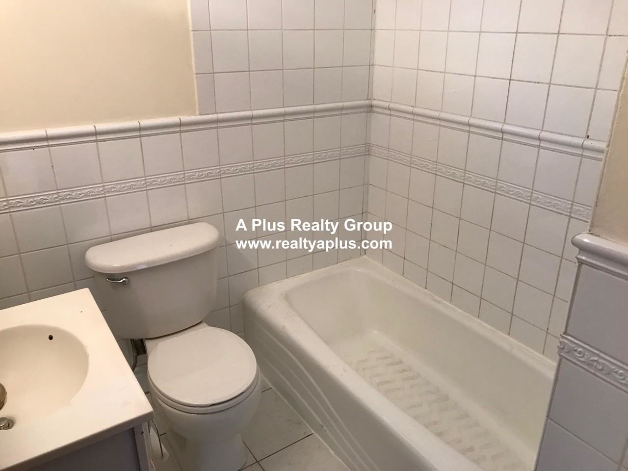 Centre St #2 - Photo 5 of 19