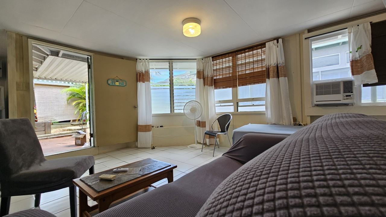 441 Kuliouou Rd #D - Photo 2 of 31