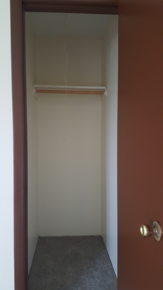 2790 E State St #2EAST - Photo 3 of 31